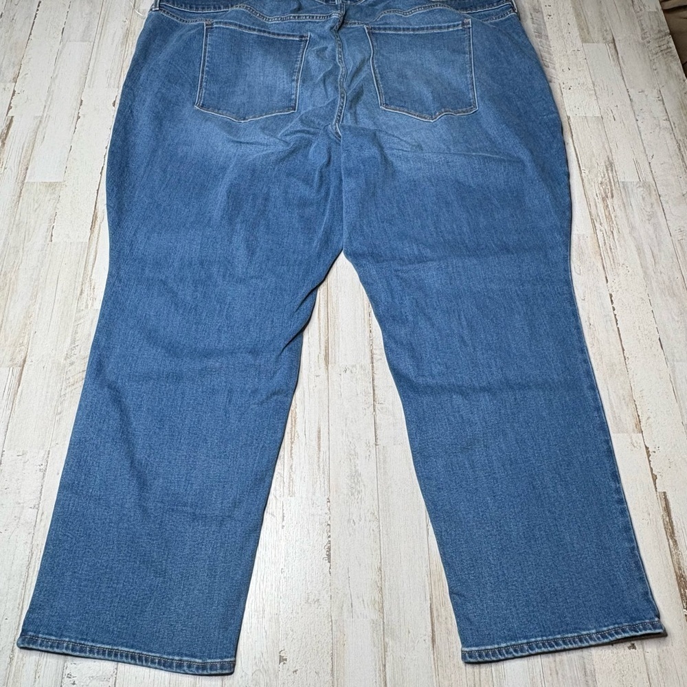 Old Navy Women's Jeans Plus Size 30 Power Slim Straight Mid Rise Medium Wash - Picture 11 of 14